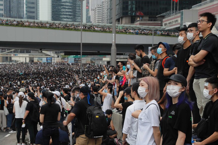香港“反送中”集会上的人群