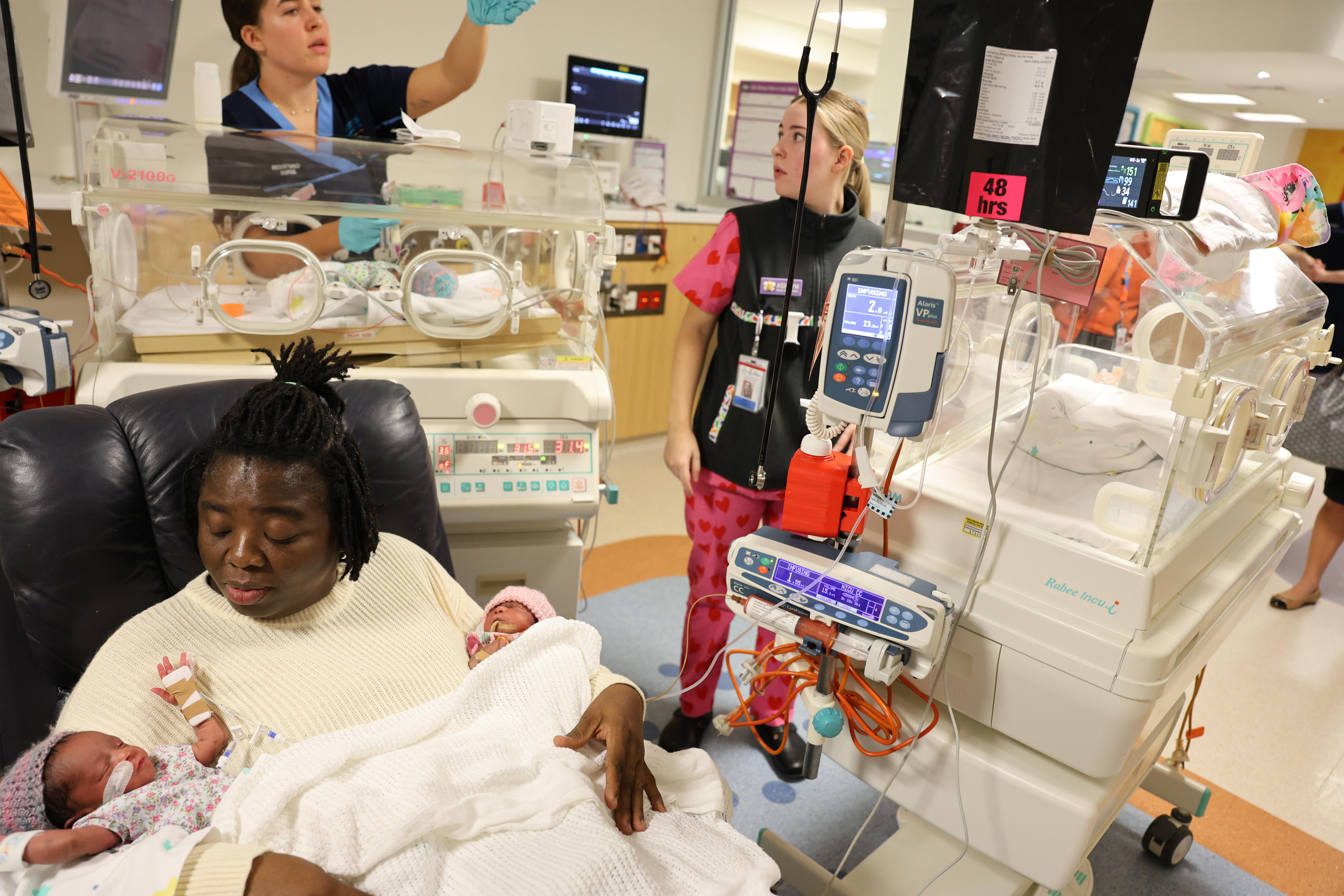 WA couple expecting triplets deliver rare quadruplets in first such birth since 2020 — image 6