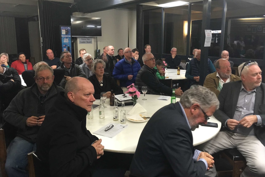 Tasmania Golf Club meeting