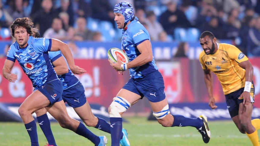 The Bulls' Victor Matfield with the ball against the Brumbies at Loftus Versfeld on May 23, 2014.