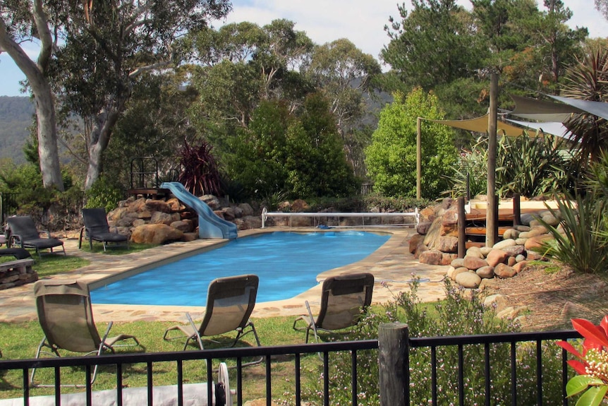 swimming pool fence