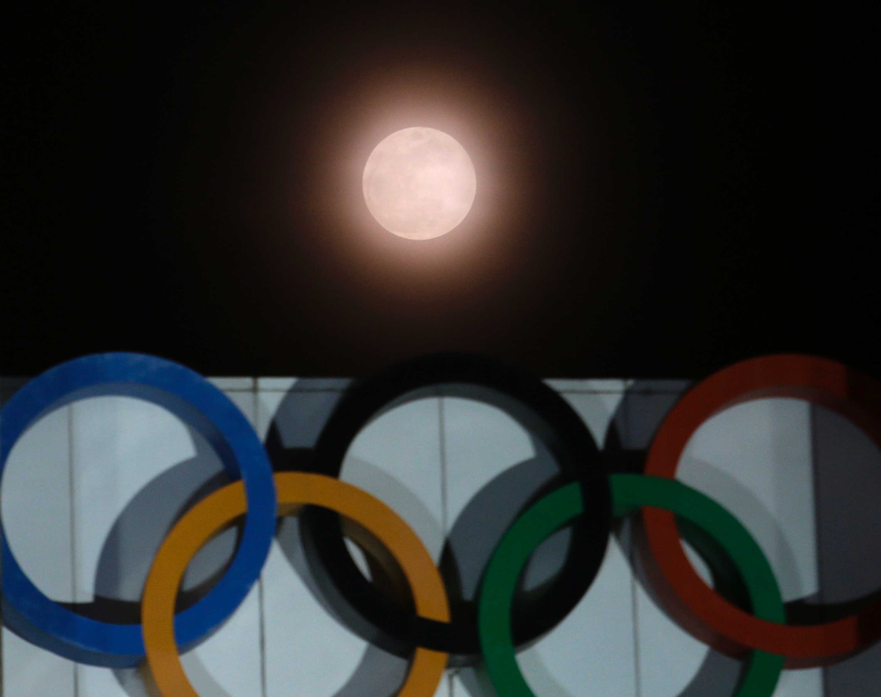 Super blue blood moon takes place around the world for the first time ...