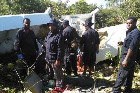 PNG authorities examine plane wreckage