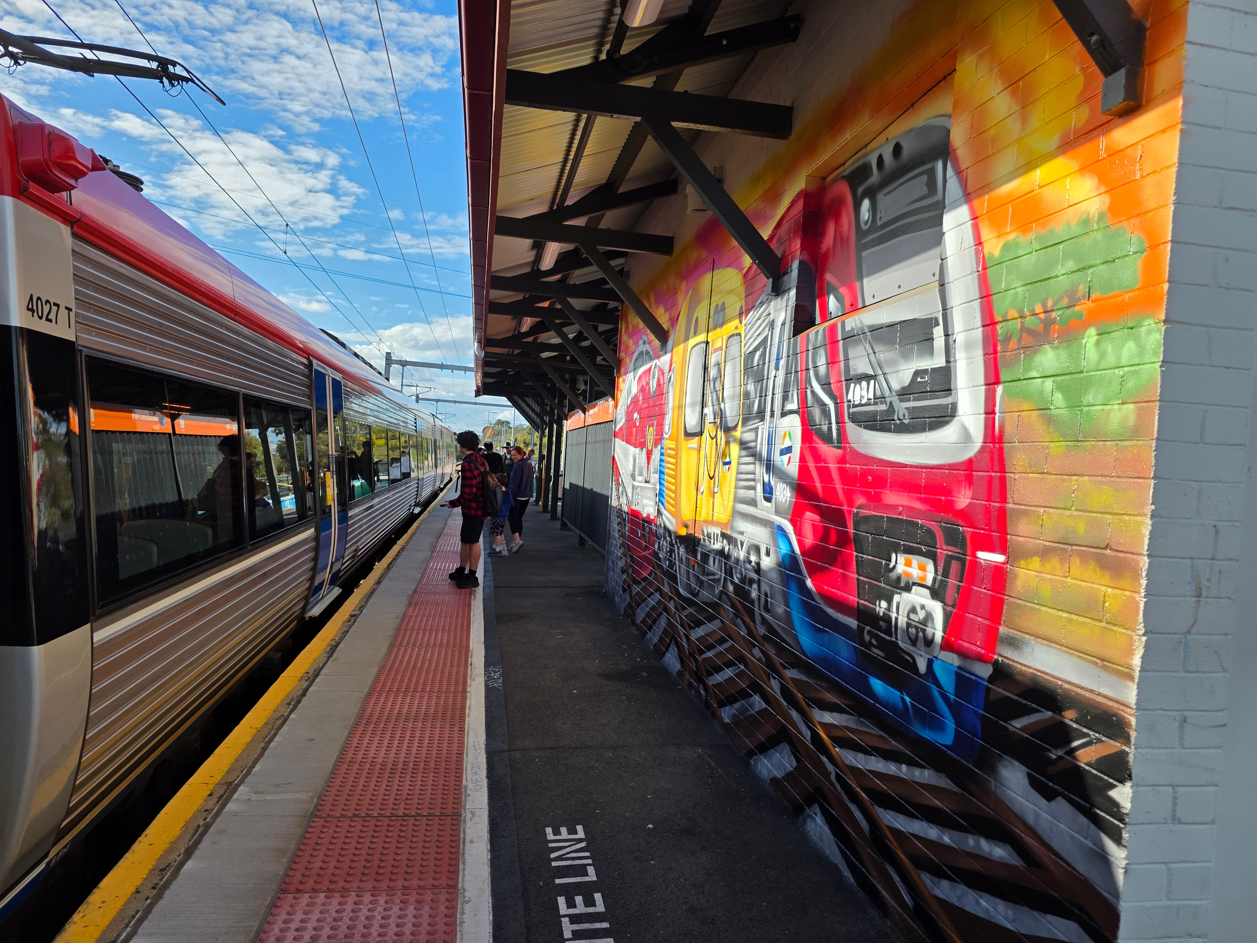 Southern Adelaide train station reveals new local art mural - ABC listen