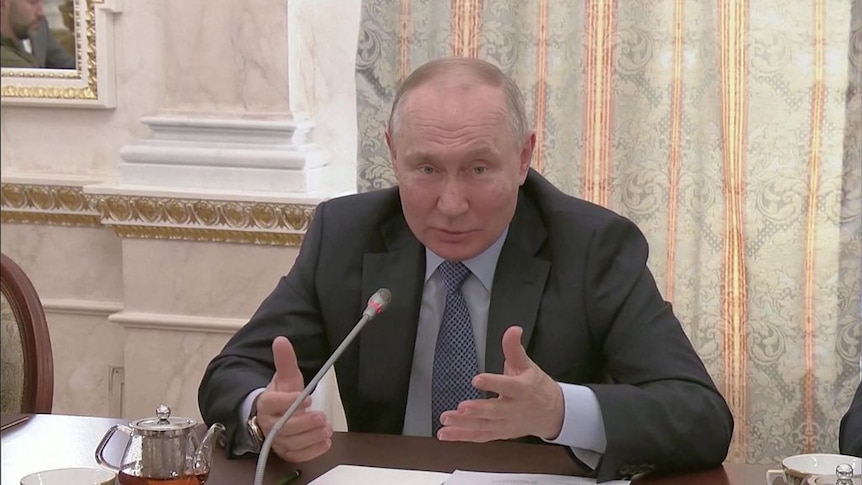 Putin says he may seize 'buffer zone' in Ukraine