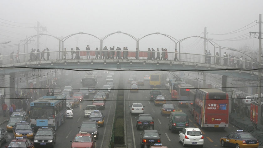 Experts are urging residents to become bikers in order to reduce traffic congestion and pollution (File photo).