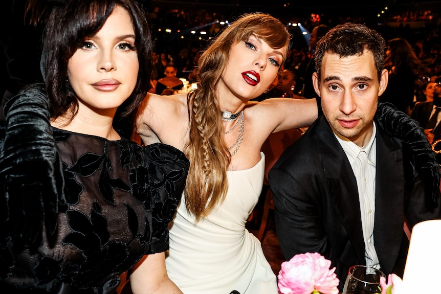 Lana Del Rey, Taylor Swift and Jack Antonoff at the 66th Grammy Awards, 4 Feb 2024 in Los Angeles