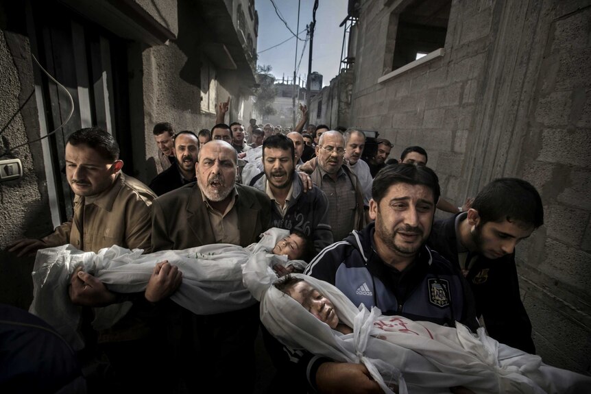 Gaza children's funeral shot wins World Press Photo