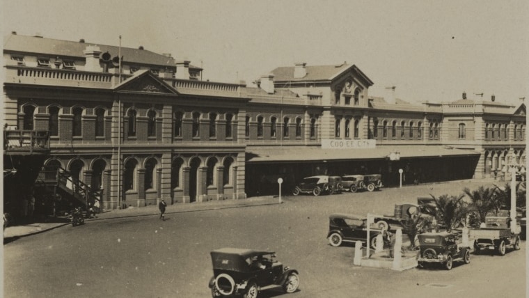 black and white shot of Perth Railway Station, Western Australia, 1929.