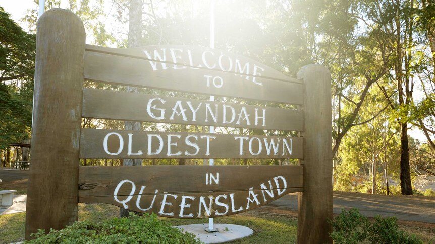 'Oldest town in Queensland' sign at entrance to Gayndah.