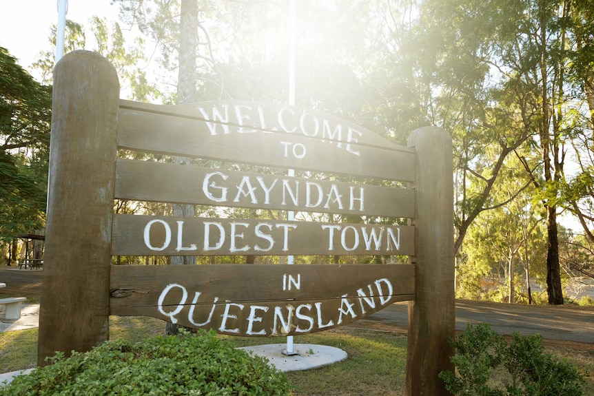 'Oldest town in Queensland' sign at entrance to Gayndah.