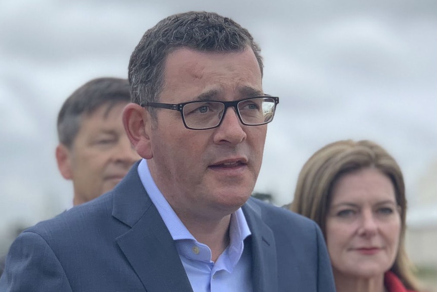 Daniel Andrews speaks outdoors at an election doorstop.