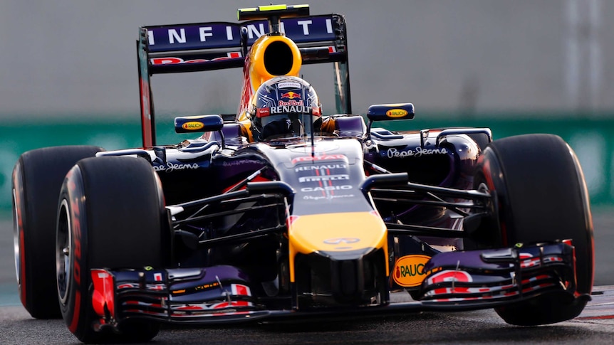 Daniel Ricciardo racing at Abu Dhabi