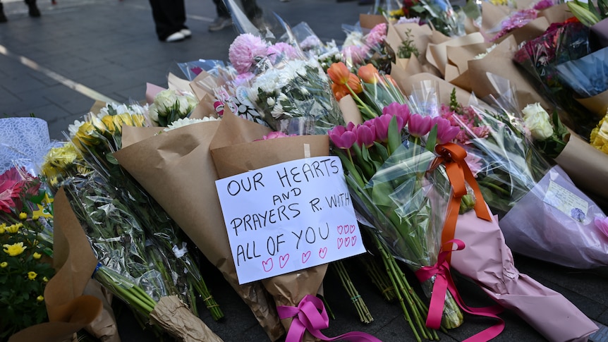 A row of bouquets of flowers