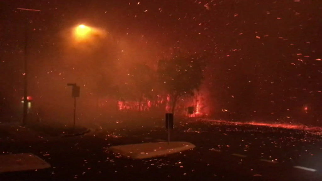 Peregian Beach S Armageddon Fire Remembered One Year On Abc News