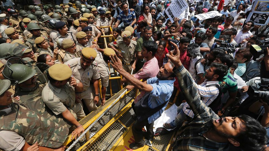 Demonstrators in New Delhi protest child rape