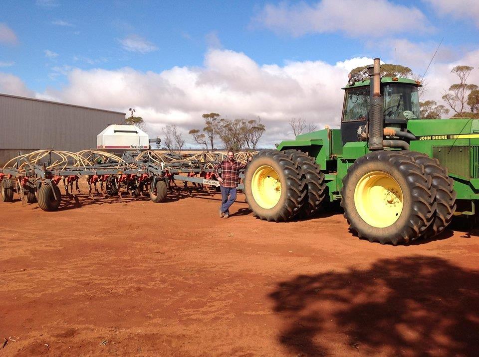 Land too dry for some farmers to start seeding - ABC News
