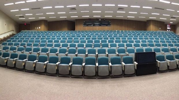 Photo of an empty lecture theatre 