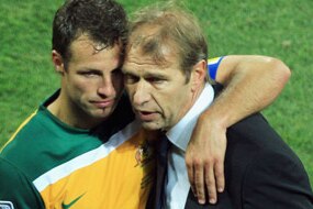 Lucas Neill and Pim Verbeek (Getty: David Cannon)