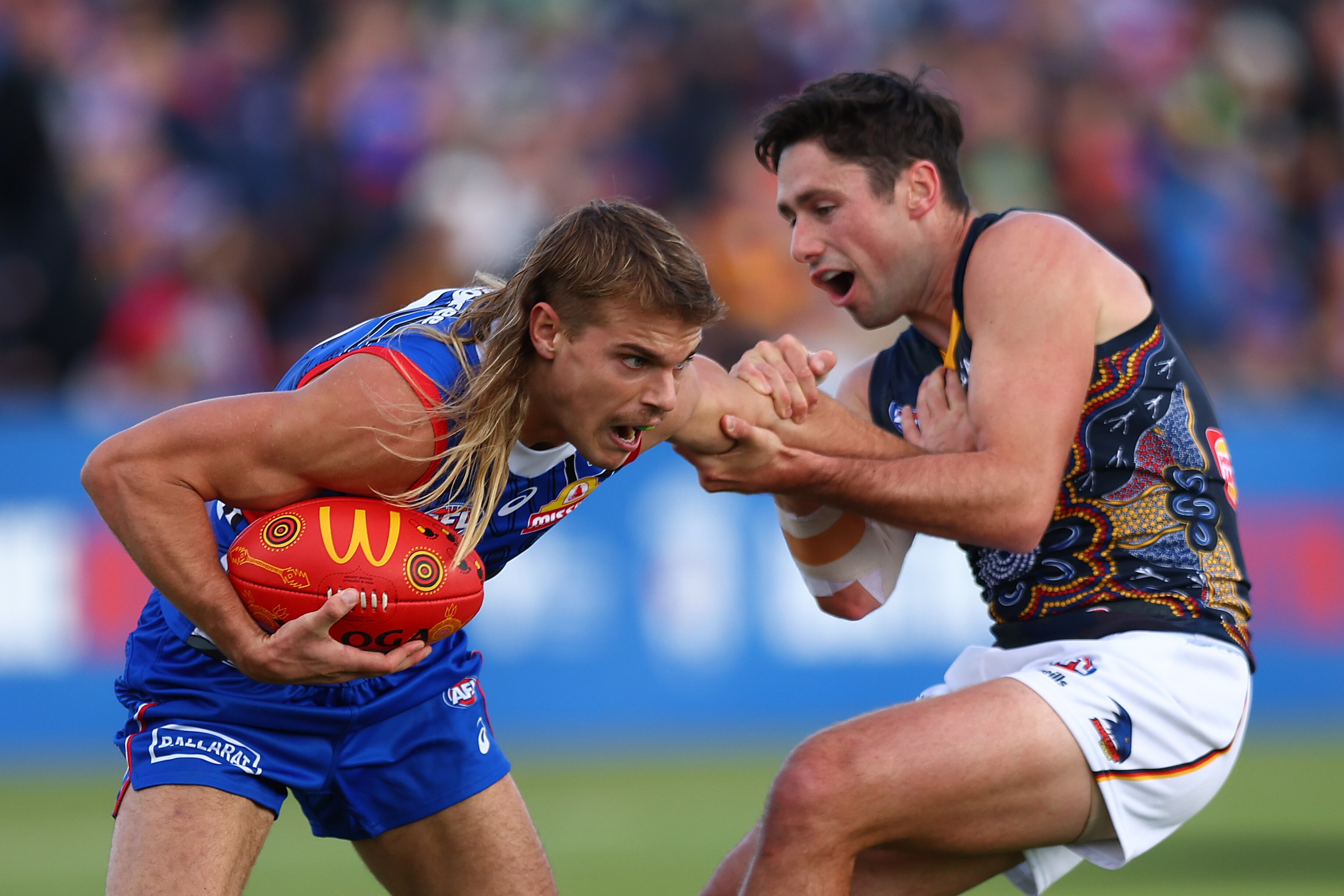 AFL live ScoreCentre: Kangaroos vs Swans, Bulldogs vs Crows, Dockers vs Cats, Lions vs Suns, Bombers vs Tigers live scores, stats and results - Vimarsana News