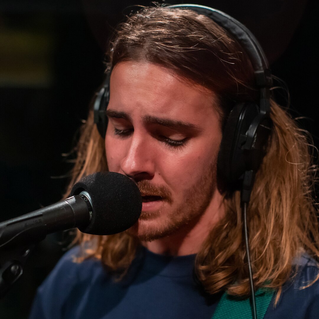 Sly Withers cover Coldplay's 'The Scientist' for Like A Version