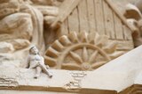 A close-up picture from the world's highest sand castle.