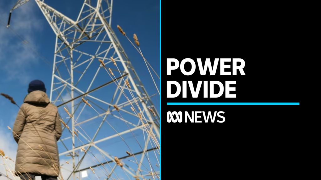 Farmers fight government powerline grab - ABC News