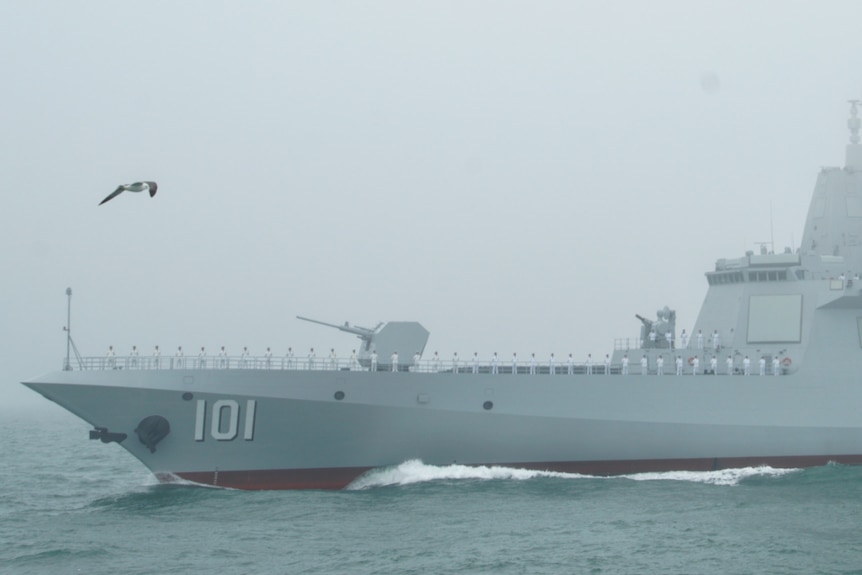 据新华网所述，055型驱逐舰可大幅提升中国海军的整体作战能力。