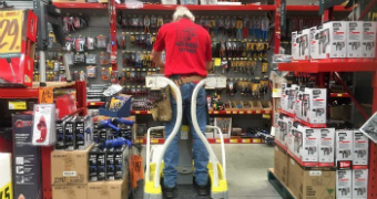 Bunnings hardware interior