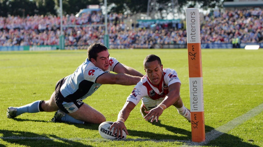 Heir apparent ... Kyle Stanley (r) is likely to be the Dragons' long-term replacement for Darius Boyd. (file photo)