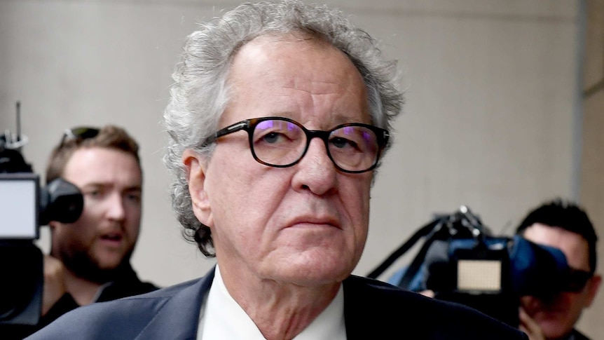 Geoffrey Rush at court