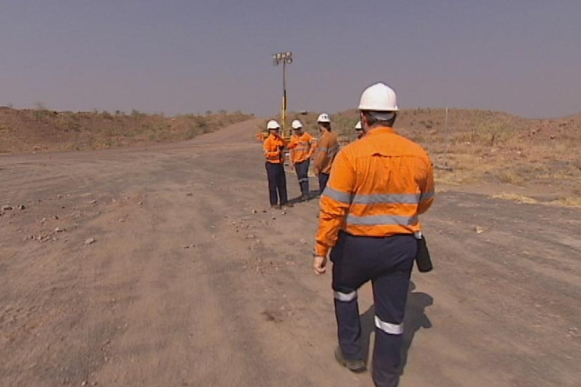 Travailleurs de la mine en haute visibilité