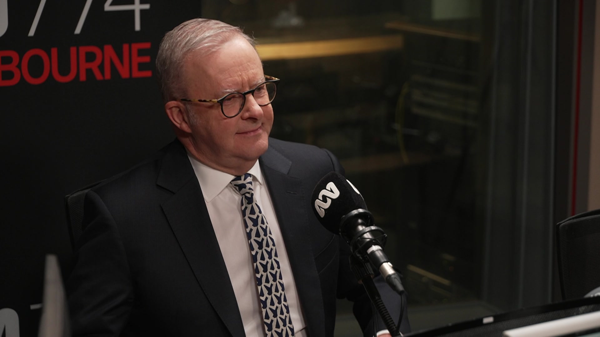 Albanese in 774 studio