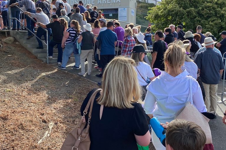 Bellerive cricket queue.