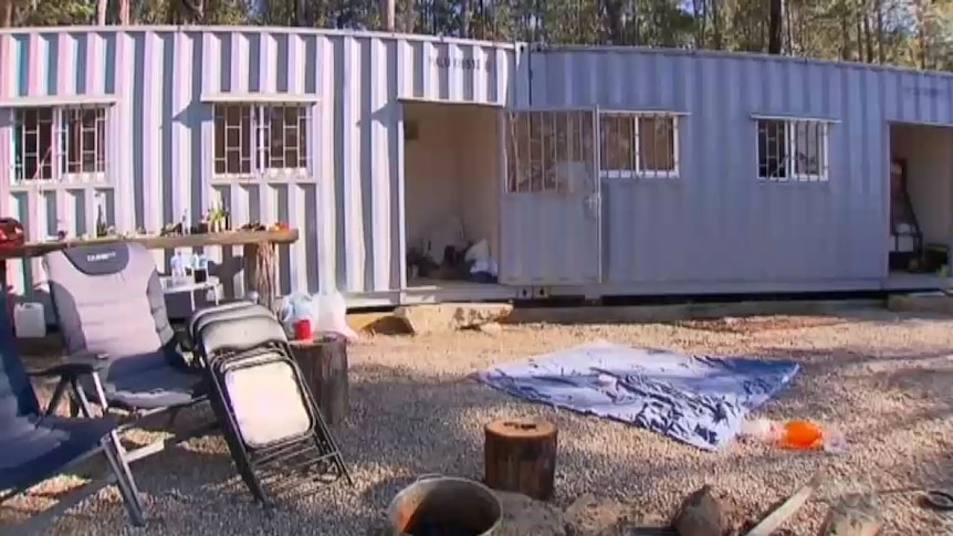 Converted shipping cabin in Kurrajong where couple died from suspected asphyxiation