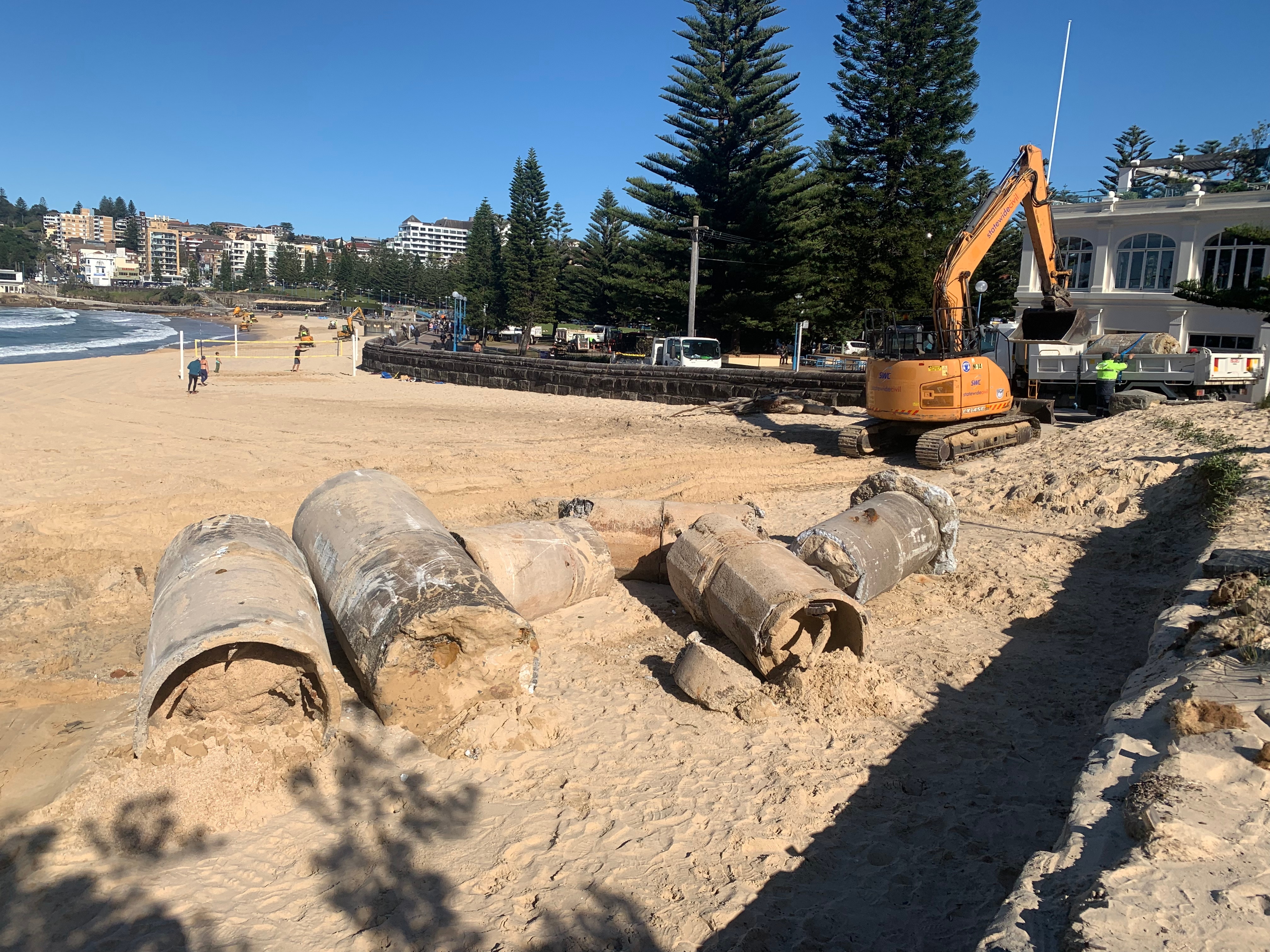 Historian solves mystery of concrete pillars unearthed at Sydney beach