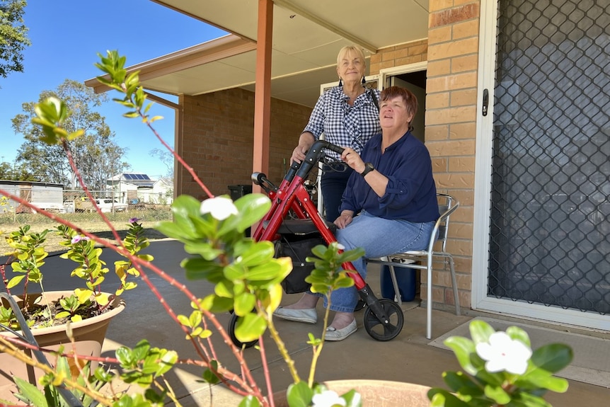 Belinda and Jocelyn Avery in Isisford