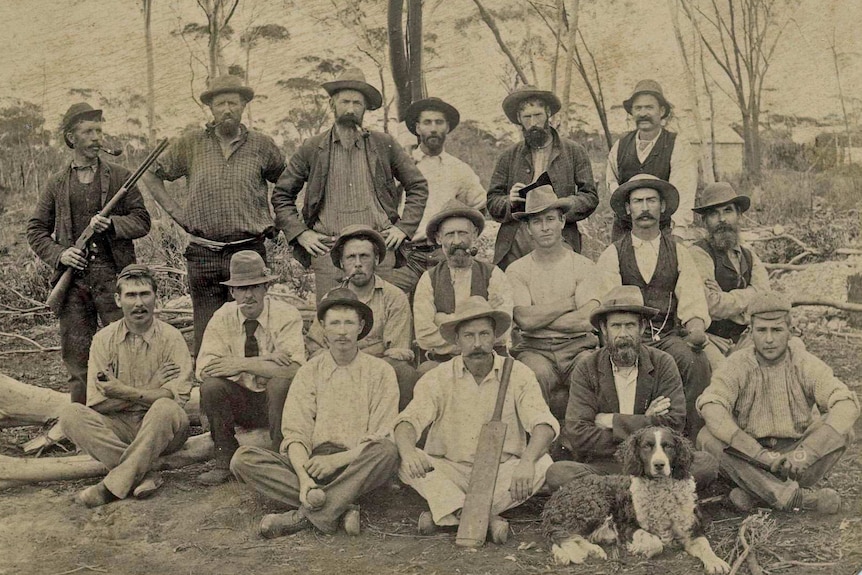 Old picture of Kalgoorlie cricket team