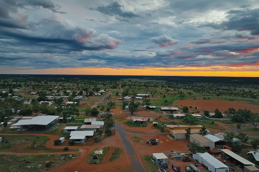 An aerial shot of Warakurna community, in the Gibson Desert.