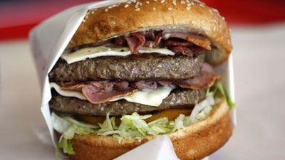 Burger  (Reuters: Lucy Nicholson, file photo)