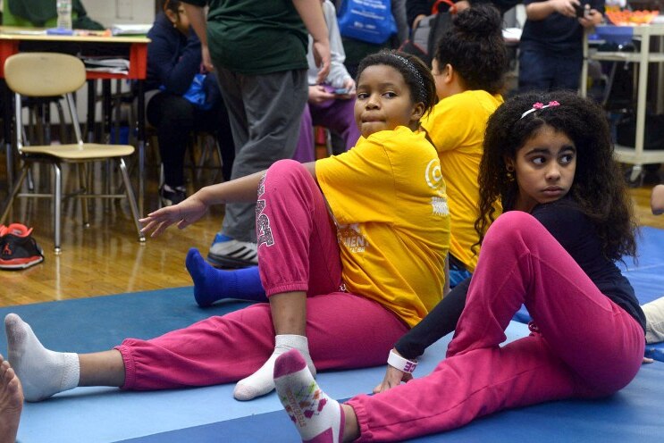 US elementary students do yoga