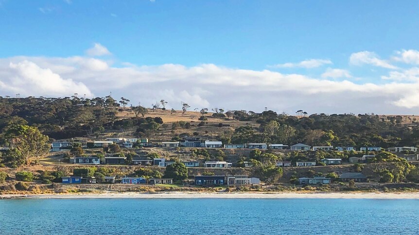 Houses on the shore of Kangaroo Island