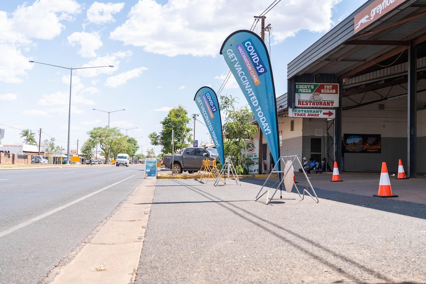 The main street of the town of Tennant Creek.