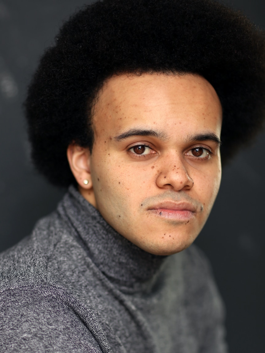 Headshot of actor and singer Tarik Frimpong