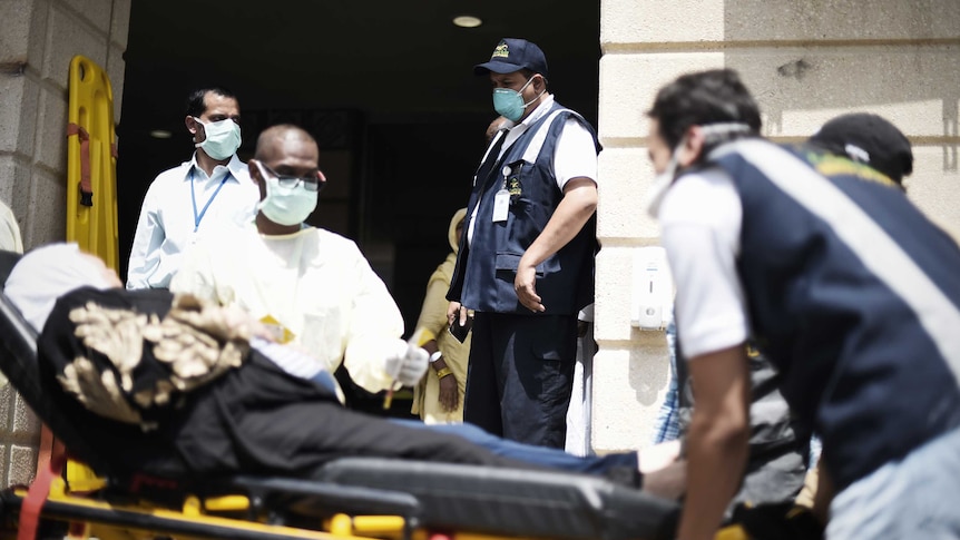Saudi medics tend to pilgrims injured in stampede