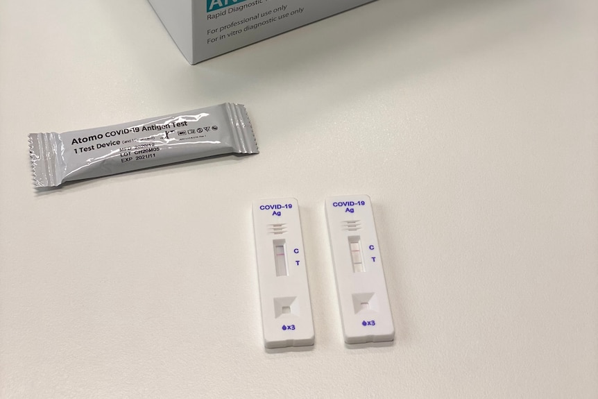 An Atomo test kit.