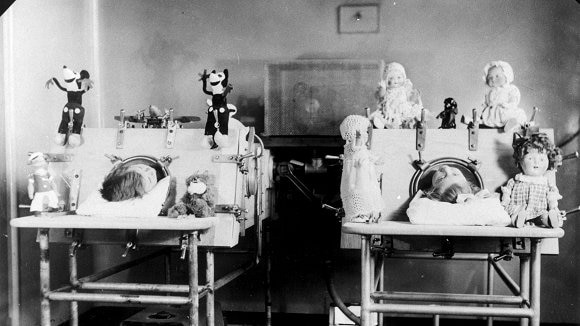 Children with polio in iron lungs at the Royal Children's Hospital, Melbourne
