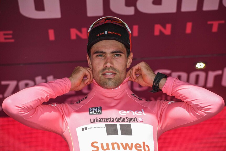 Tom Dumoulin in the Giro D'Italia pink jersey