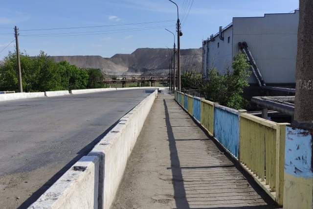 Bridge near Azovstal steelworks.