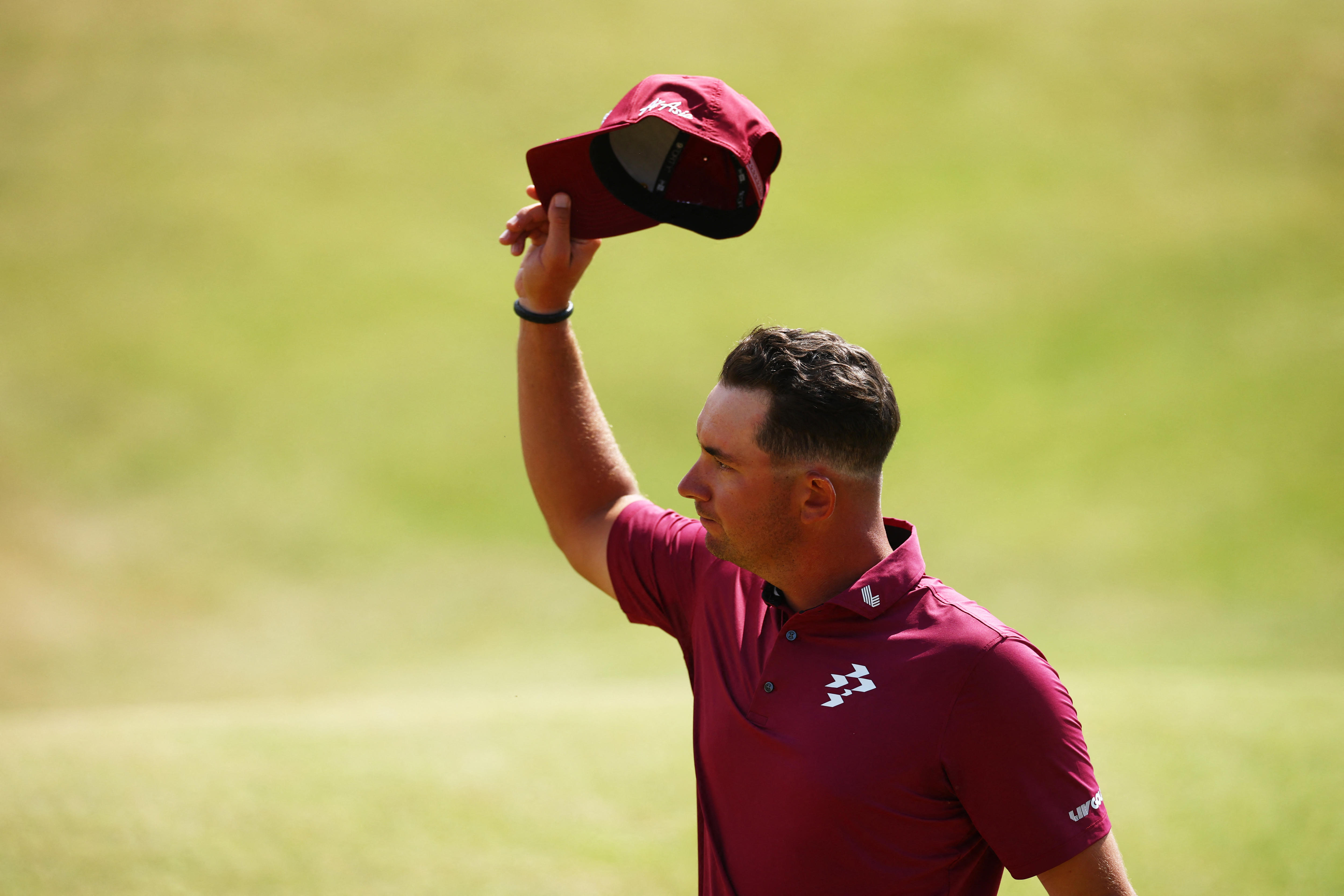 Australian stuns The Open with equal lowest round in major golf history